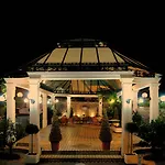 Üdülőközpont Santangelo & 4*