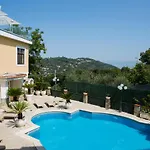 Santangelo & Semesteranläggning (resort) Pimonte