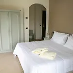 Semesteranläggning (resort) Santangelo & 4*