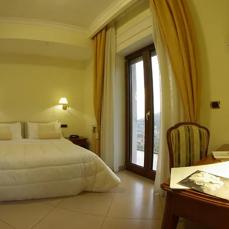 Santangelo & Θέρετρο 4*