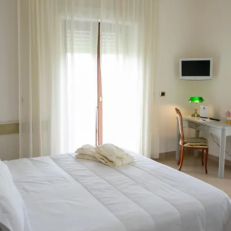 Santangelo & Θέρετρο Pimonte
