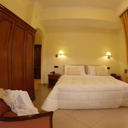 Santangelo & 4* 피몬테