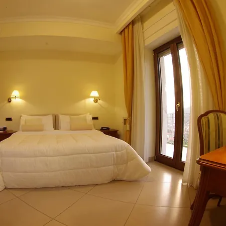 Santangelo & Θέρετρο 4*