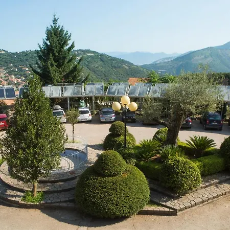 Santangelo & 4* 피몬테